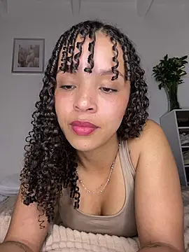 Yasmin777_ 라이브 XXX 채팅