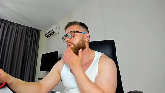 Chat XXX Live Findom_guy