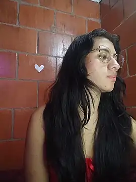 Chat +18 de Amanda_x1 ao vivo