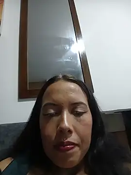 MiaForever1 Adlı Modelin Canlı XXX Sohbeti