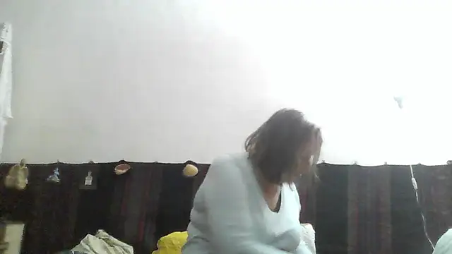 AnnaLive570's Webcam Show