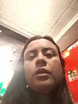 karlagiraldo198のライブXXXチャット
