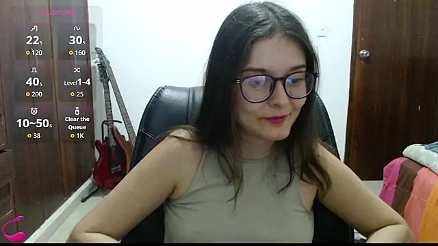 دردشة MadieeLorez الجنسية المباشرة