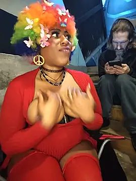AmazonianMistress Pertunjukan Webcam