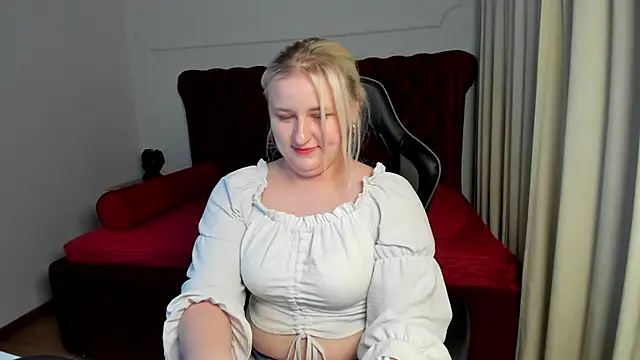 LioraArdyn's Live XXX Chat