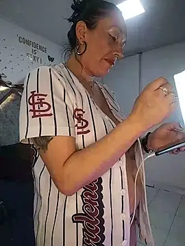 Shantey_Laurent Adlı Modelin Canlı XXX Sohbeti