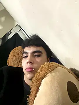 Kheyler_1's Webcam Show