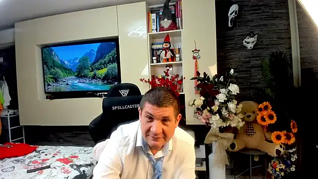SpartacusDaddy48 网络视讯表演