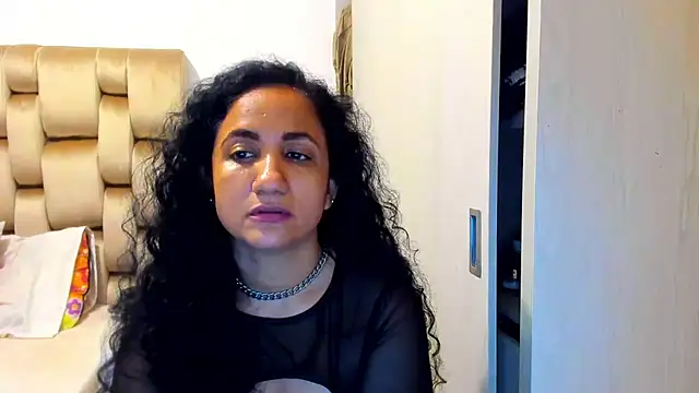 alaskmiller1 Adlı Modelin Canlı XXX Sohbeti