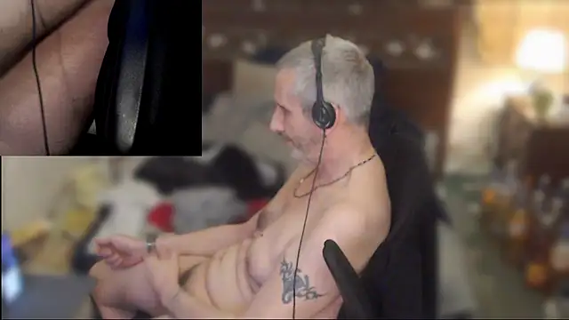 maxdaddy690 Webcam show