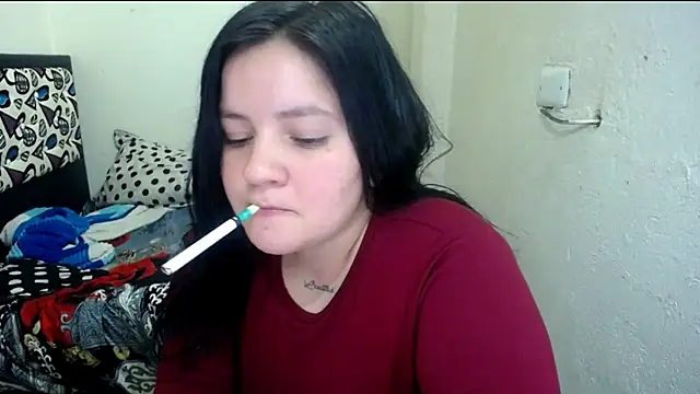 XXX chat uživo modela shopyymessyy