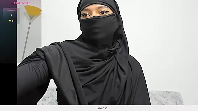 Samira_1 Chat XXX in diretta