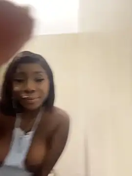 Chat XXX ao vivo de ZarahFerreira