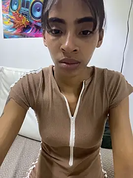 SaharaX_X Chat XXX in diretta