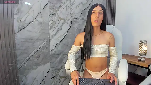 laurenn_moore's Webcam Show