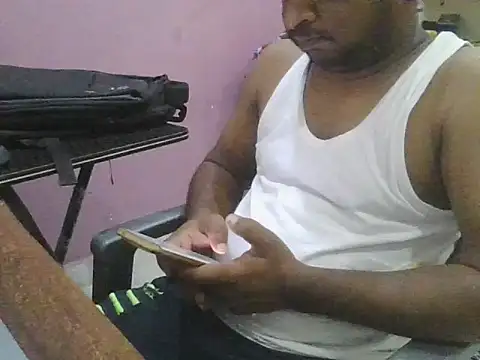 Chat +18 de ITGuyhyd ao vivo