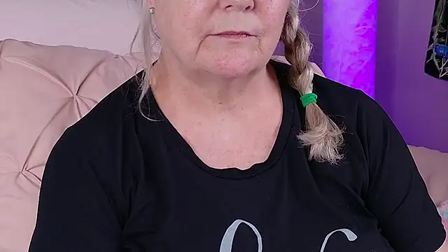 دردشة Kaitlyn_Winters الجنسية المباشرة