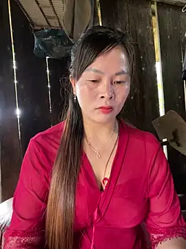 Bling_sexy Adlı Modelin Canlı XXX Sohbeti