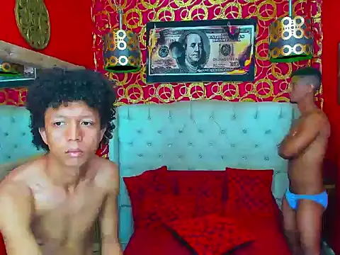 skinny20boy webcam show