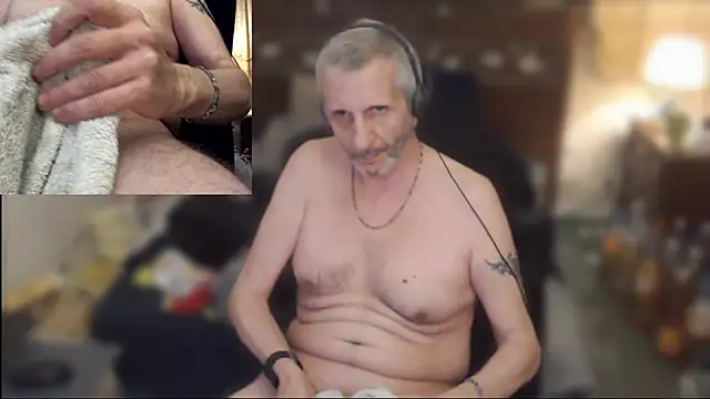 maxdaddy690 Chat XXX live