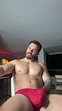 عرض كام Valenthino_Salvatore