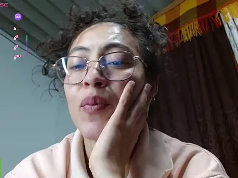 Chat XXX en directo de Amitlu_