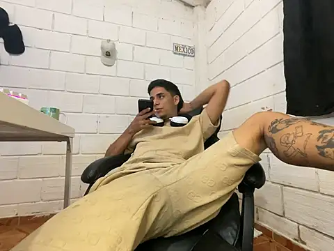 Webkamerová show Max_TheHorseDick