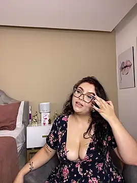 AlmaraRouge live XXX chat