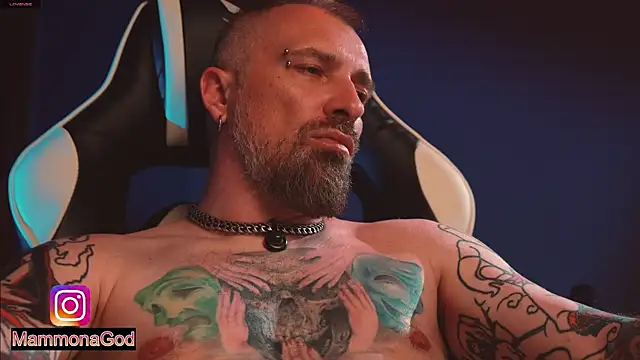 LuckyAlexx élő XXX-chatje