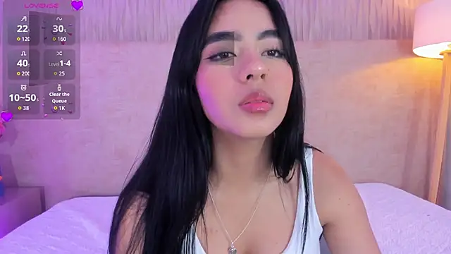 _kyraa_'s Live XXX Chat