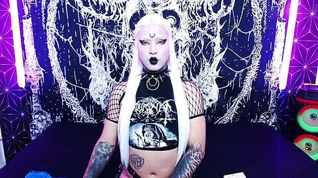 naomi_satan's Webcam Show