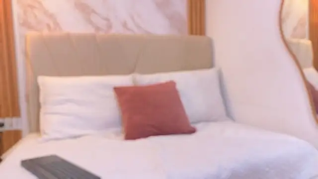j_belle_'s Live XXX Chat