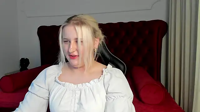 Chat XXX en directo de LioraArdyn