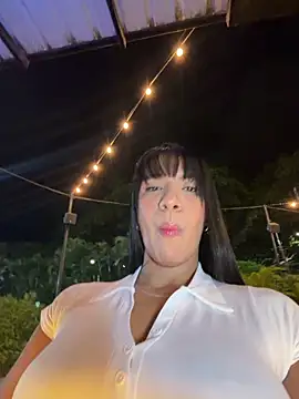 MonserratJons01 Live XXX-chat