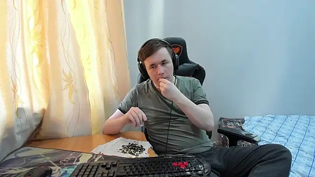 iliaskrislove Pertunjukan Webcam