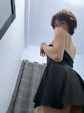 Pokazy przed kamerką – Carlita_cute
