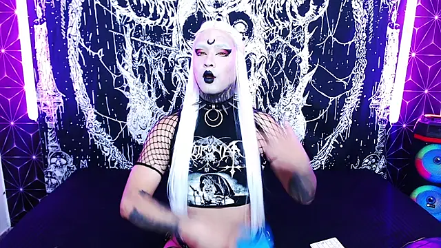 naomi_satan's Webcam Show