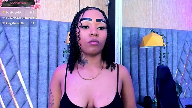 SkylerBloomm's Live XXX Chat