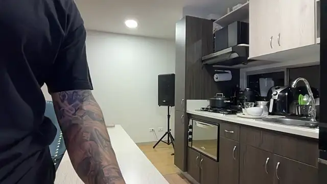 exclusivecouple69 élő XXX-chatje