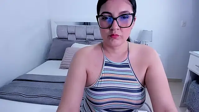 Camilaa_bueno Live XXX-chat