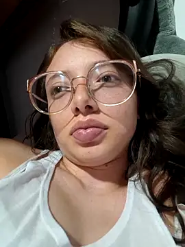 Chatroom XXX en direct de linda-schmidt