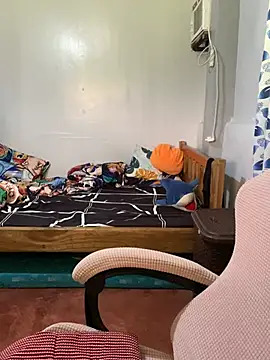 Chat +18 de _UrSingleMamiBella_ ao vivo
