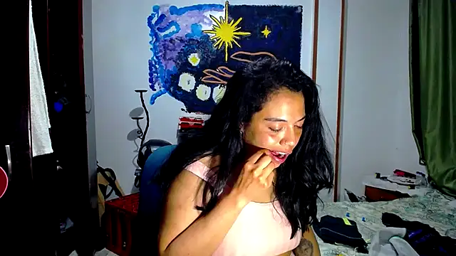 AmaraRoberts420's Live XXX Chat