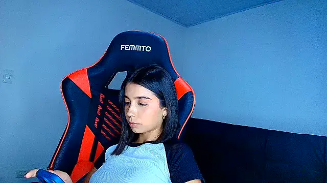 XXX chat uživo modela Rousse_violett