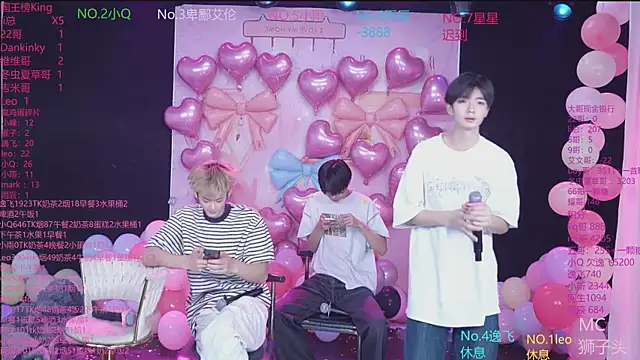 AAA-winner Chat XXX live