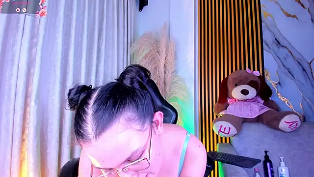 alejagarcia_ Adlı Modelin Canlı XXX Sohbeti