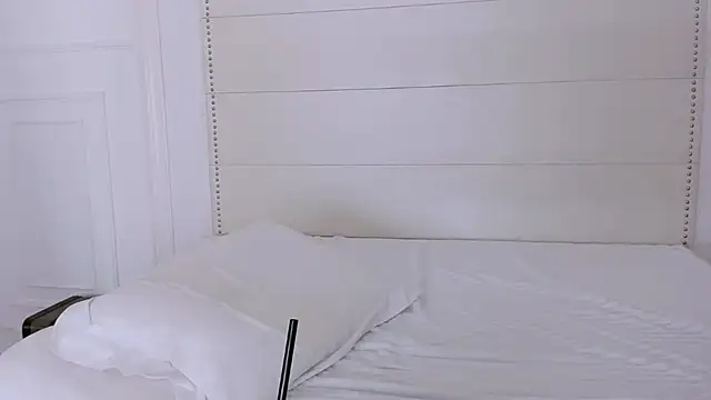 XXX chat uživo modela NoraAddams