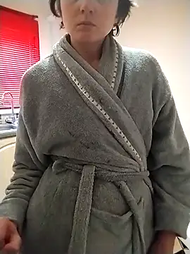 Amy01112 Show in webcam