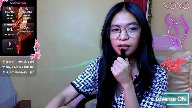 Luna_Moonfang's Live XXX Chat