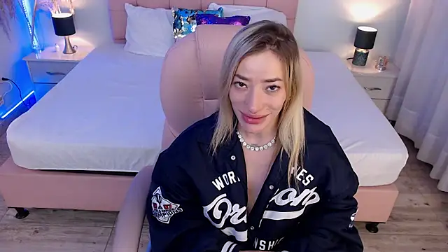 zoe_jones13 Live XXX-Chat